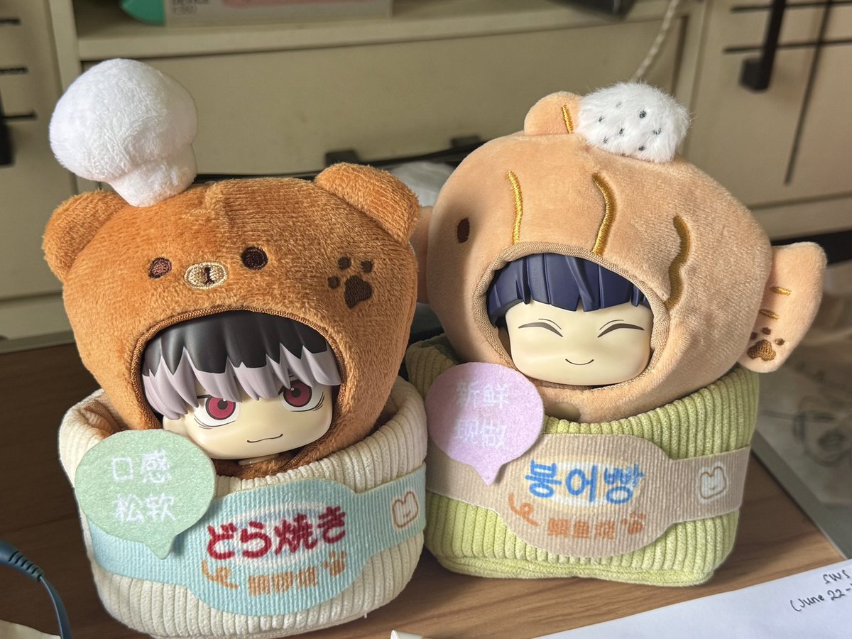 fic_a_choo's tweet photo. captain dorayaki + vice-captain taiyaki: my favorite sweet little treats (⌒▽⌒)♡ https://t.co/vUl3bhLXjE