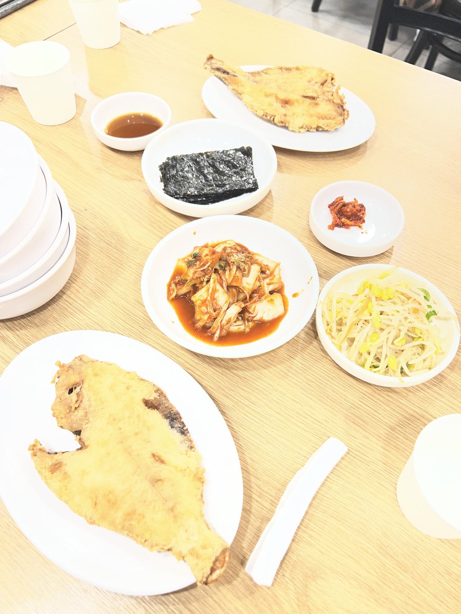 HasMagenta's tweet photo. 昼飯にスンドゥブ食って来た！
現地の人いないと文字読めないw https://t.co/JZuwwCKzxo