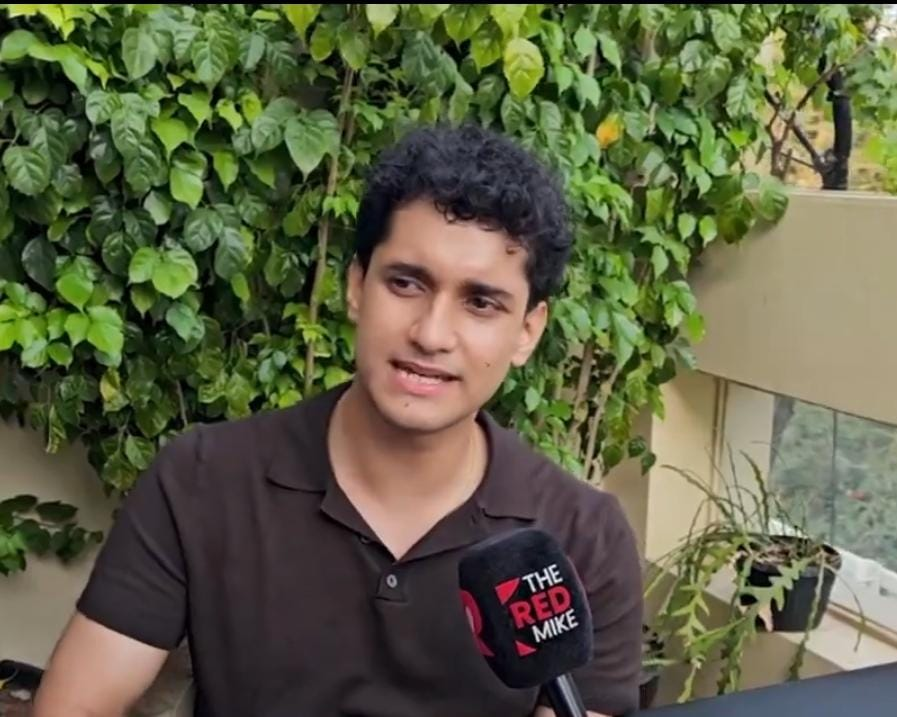 Rahul3kr's tweet photo. 🚨 "Gen-Z का अपना ही अंदाज है!"

धर्मेंद्र प्रधान के इस्तीफे के बाद CJP प्रवक्ता सौरभ दास का बड़ा बयान: 🔹 काम के वक्त सीरियस काम 💻 🔹 ब्रेक में कोल्ड कॉफी ☕ 🔹 और जरूरत पड़ने पर मंत्रियों का इस्तीफा! 💥
Gen-Z के जबरदस्त समर्थन से CJP का हौसला बुलंद।
#GenZPower #CJP #सौरभदास #PoliticalUpdate
