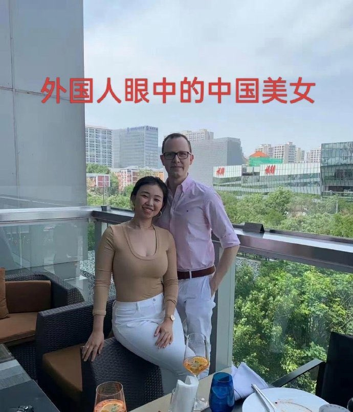 aqz0114's tweet photo. 外国人眼中的中国美女和中国男人眼中的美女 https://t.co/SDhUUTb8nF