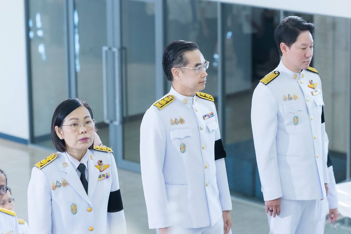 PR_BDE's tweet photo. DE จัดพิธีถวายสัตย์ปฏิญาณเพื่อเป็นข้าราชการที่ดีและพลังของแผ่นดิน และลงนามถวายพระพรชัยมงคลพระบาทสมเด็จพระเจ้าอยู่หัว เนื่องในโอกาสวันเฉลิมพระชนมพรรษา 28 กรกฎาคม 2569 
.
อ่านข่าวเพิ่มเติม
https://t.co/9J782Cxrxr 
.
#BDE https://t.co/ZWu3eJKvUr