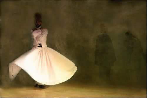 RumiArab's tweet photo. القوةُ التي تضعُ حبّاتِ الرمانِ، واحدةً واحدةً داخلَ قشرتها، تعلمُ في أيِّ قلبٍ تضعُكَ… فلا تقلق.

— جلال الدين الرومي https://t.co/AzGD0pMu0w