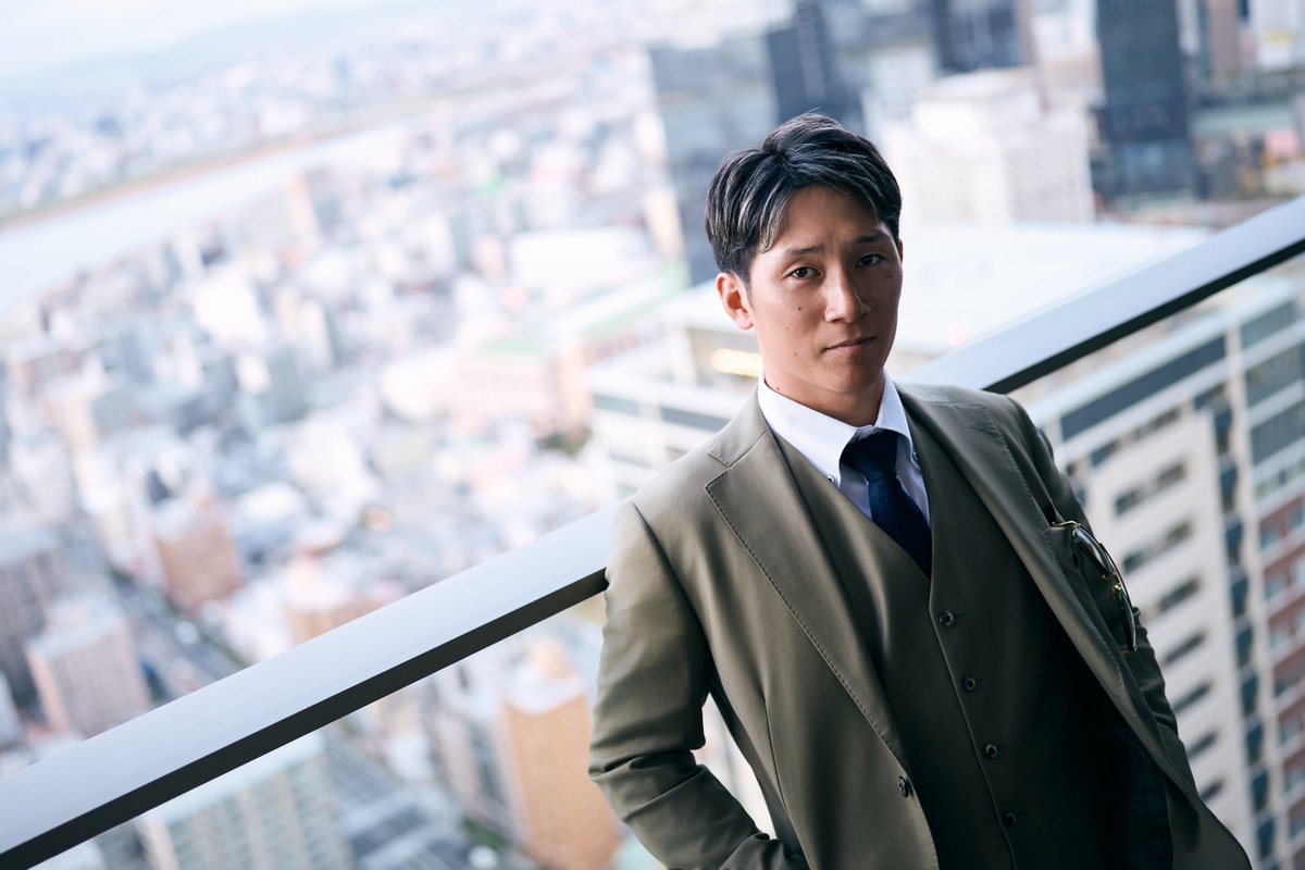 Fullcountc2's tweet photo. 普段は見られないオリックスナインの表情が詰まった『#オリ撮』が好評発売中📷

この1冊でしか覗けない推しの笑顔をどうぞ✨

詳細はこちら📗
https://t.co/La928If2oD

#Bs2026 https://t.co/RAKCsfcjoj