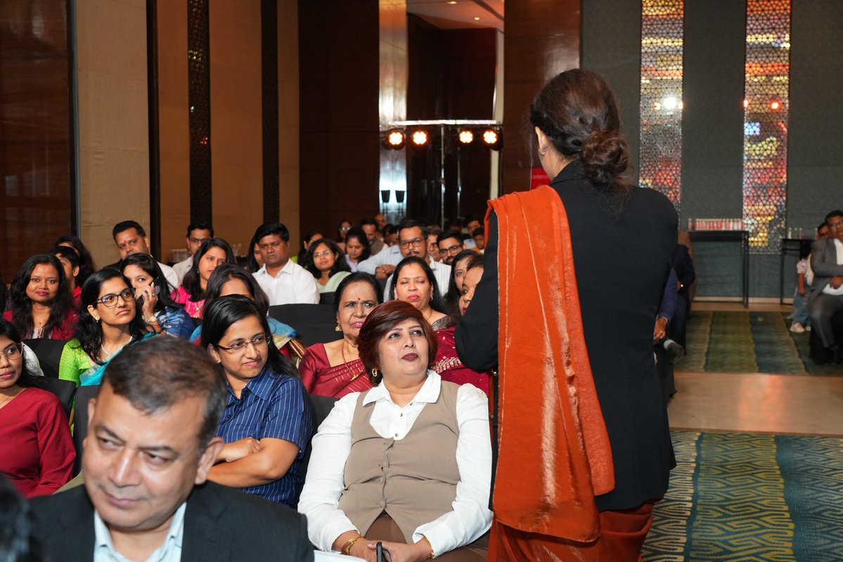 madihahasankhan's tweet photo. If you obey all the rules, you miss all the fun. And all the history.
Defying norms. Always.
Very proud to be the preferred host for SBI Life Insurance year after year. In pictures hosting Vijaypath by SBI Life Insurance.
#events #emcee #mumbaievents #mumbaiemcee #madihakhan https://t.co/doFywCmYkY