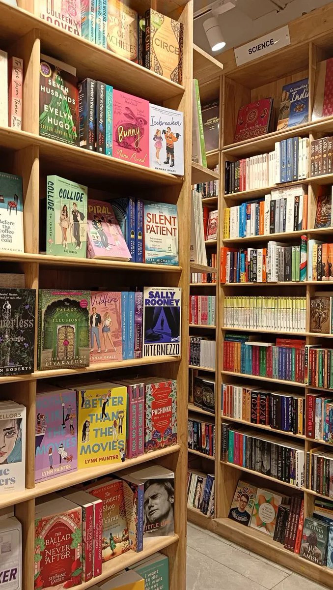 islaboards's tweet photo. library my favorite place to be https://t.co/uUf4NRUcUQ