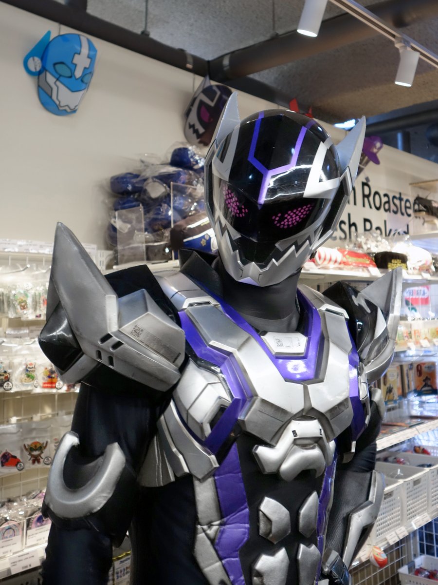T04D0's tweet photo. #ドゲンジャーズ
#ヤバイ仮面

이런 거지 같은 샷은 누가 찍는거야
럴수럴수 이럴수가.
저였네요. https://t.co/JYLdQH3aI4