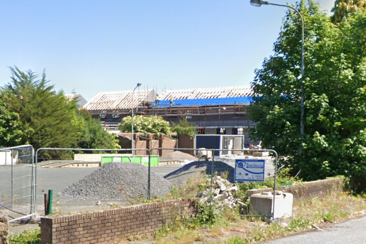 BGround_News's tweet photo. Developer seeks more time to complete Tipperary homes after spending more than €8m https://t.co/ciREql6oMc https://t.co/nQaoTpGubc