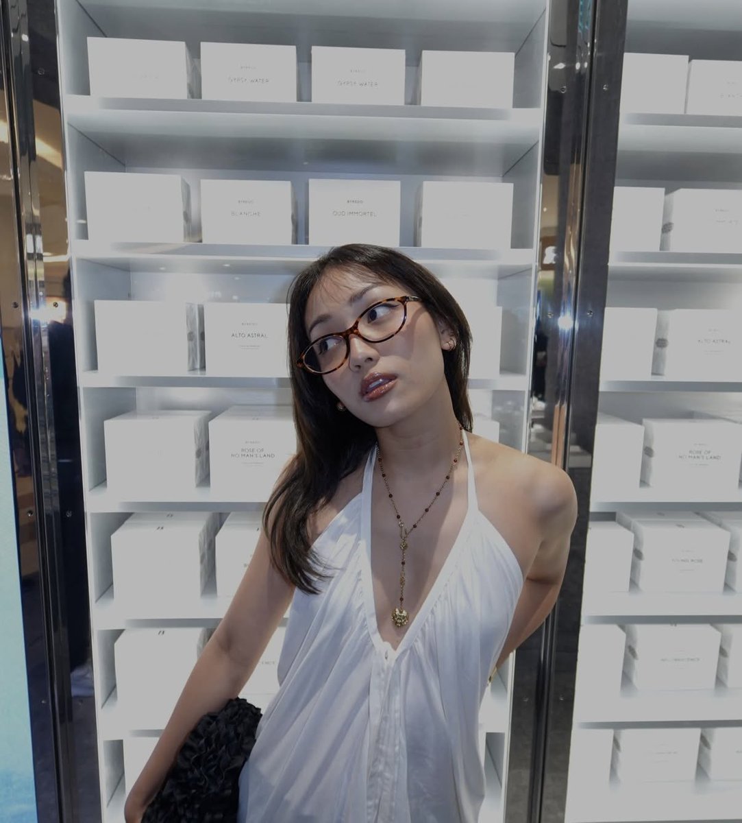 K4TSEY3's tweet photo. Amy Loh a member of Malaysian girl group COËX has officially departed from both the group and its management company, Armani Entertainment Sdn. Bhd., marking the end of her journey with the agency. 

Cr: amylialoh @ ig https://t.co/XygZXw1hrJ