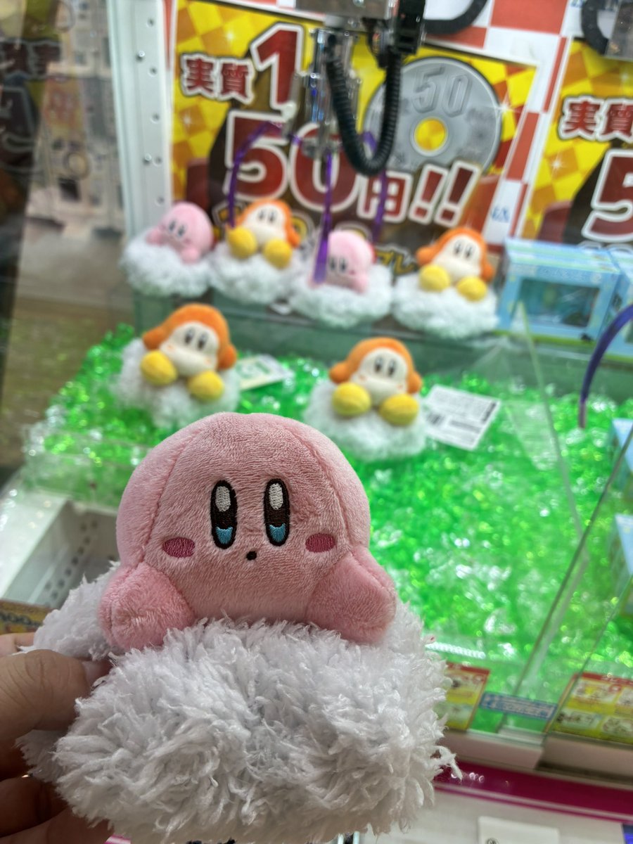 s_617by's tweet photo. 計1500円戦利品🦖甥っ子に✨️
1000円トイストくじは敗北で
バスボールもらったけどこちらも甥っ子に https://t.co/cRuATZYkhg