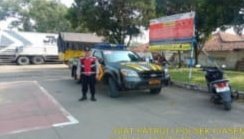 Humaspolsekcia1's tweet photo. Hadir Personil Polsek Ciasem, Laksanakan Patroli Mobile Kontrol Obvit dan Kontrol jalur Pantura Guna Cipkon Situasi Kamtibmas yang aman, kondusif di Wilkum Polsek Ciasem - Polres Subang.

#patroli #polsekciasem #polressubang #poldajabar https://t.co/PeDM0udgH5