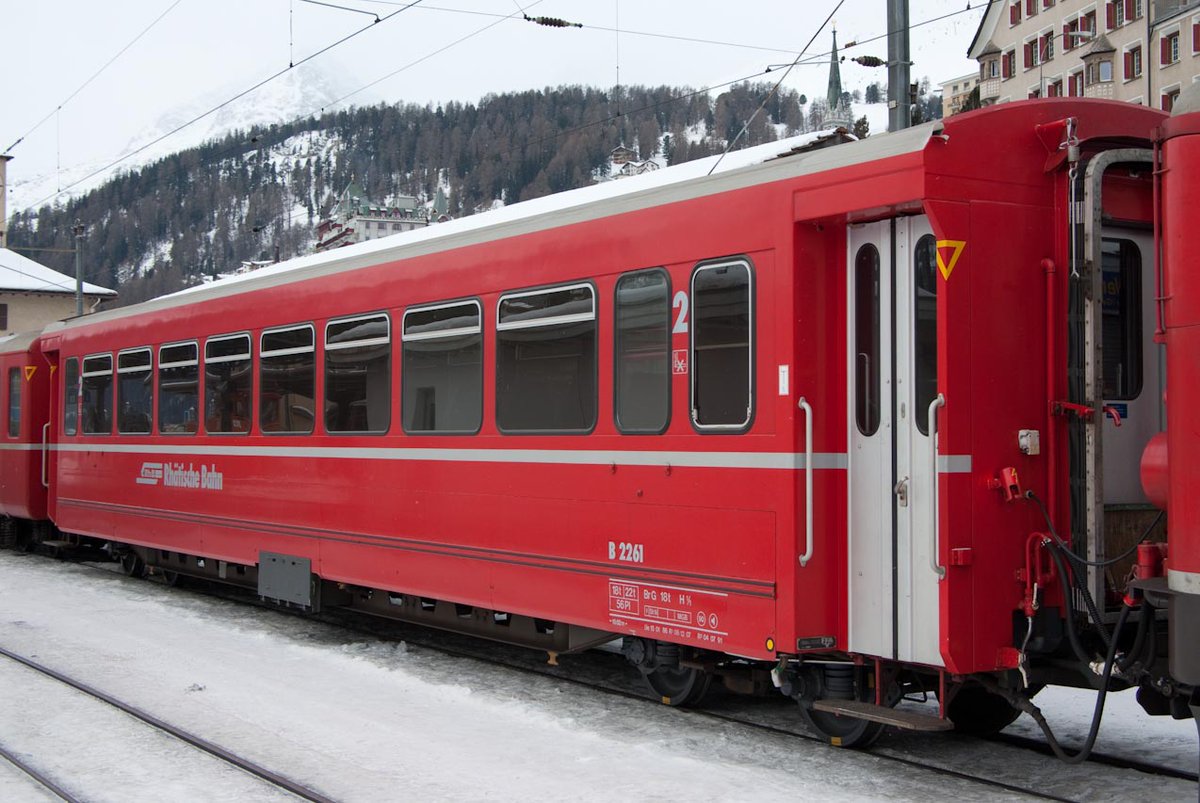 rhbge66nr701's tweet photo. レーティッシュ鉄道
B2261 20071230St.Moritz
B2273 20121231Chur
#RhätischeBahn
#RhB
#レーティッシュ鉄道 https://t.co/aIIxp4fDsc