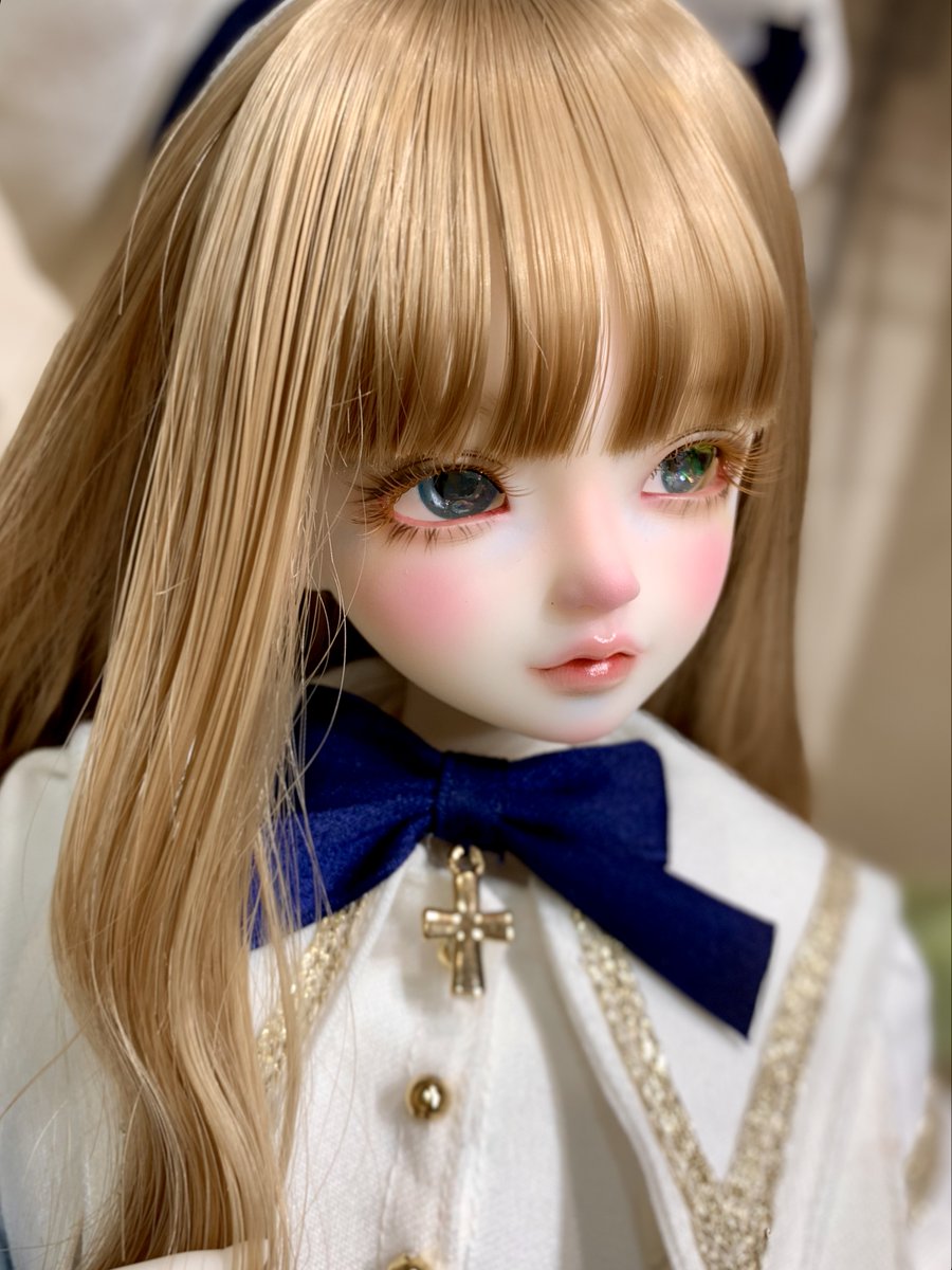 DDollstock's tweet photo. 【DOLKラジオ会館店♢お知らせ】

静寂を染める、小さな天使のソプラノ。

美少女Tina・DOLK初コラボ！
🎶DOLK×Asleep Eidolon🎶
【Tina - Chant of Angels ver. Limited Fullset】が展示に登場♪
神様さえも虜にする、コラボ限定の煌めきを纏った姿をどうぞご覧ください♪
https://t.co/UbDmk7jviF https://t.co/hGnw41q0GD