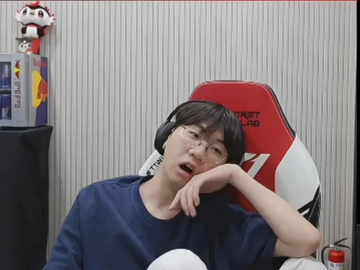 xoxo_doran's tweet photo. a doran a day keeps the doctor away (ft. meme-ran) https://t.co/69qOawFVjv
