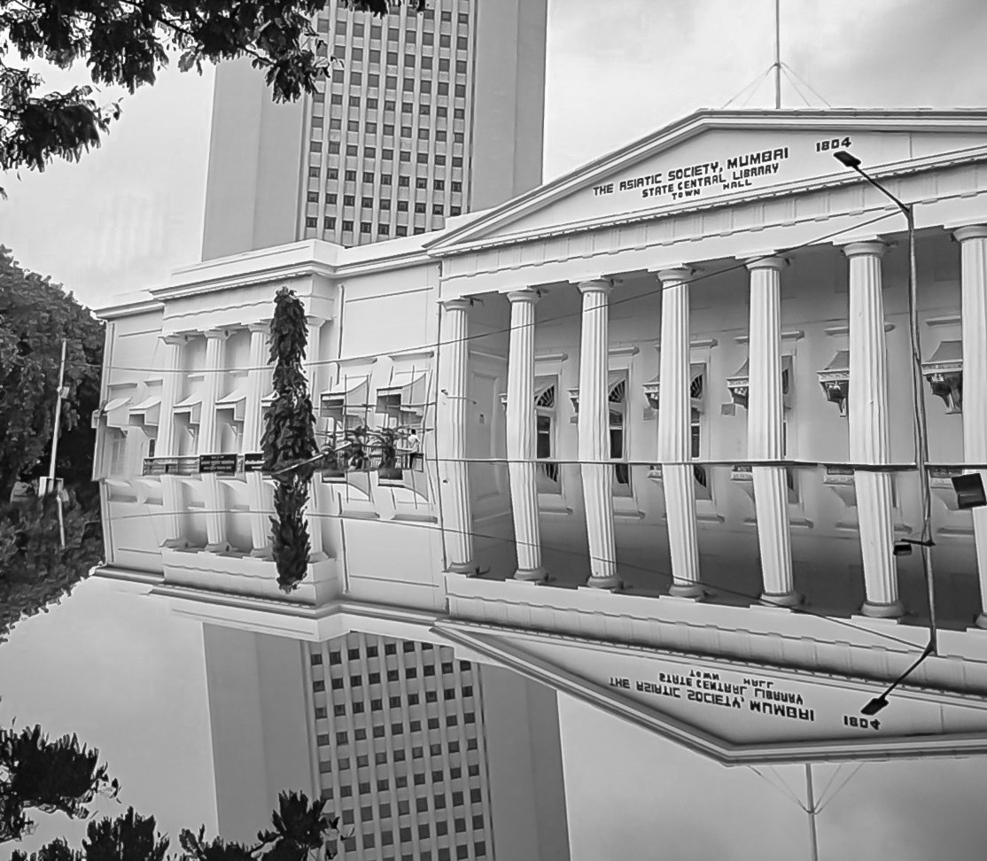 wanderershah's tweet photo. Some photos don't need colour to make an impact.
Shot these reflections, macros, and portraits on the #RedmiTurbo5, and the black-and-white versions instantly became my favourites.
#XFCMumbai #Photowalk 

Reflection shots https://t.co/64UwxVbfwb