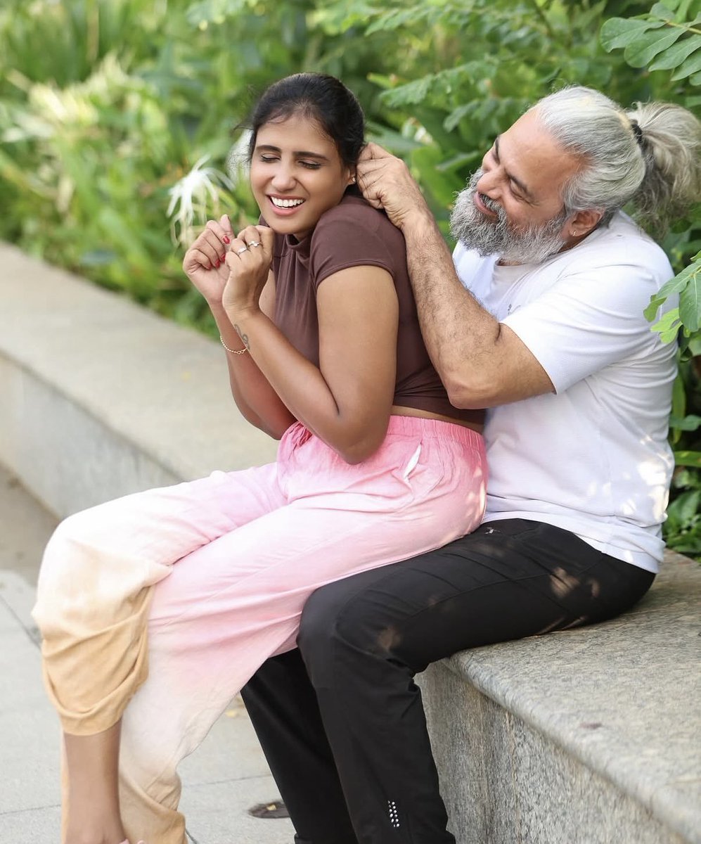 Rishi Official tweet media