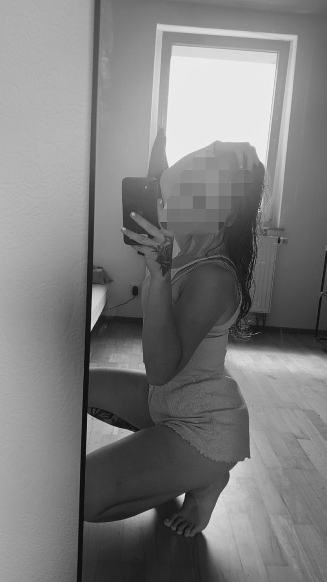 Minnimeex's tweet photo. Guten Morgen ihr versager😉💸wer drückt heute ab😉💸 https://t.co/Cn9zm51KRT