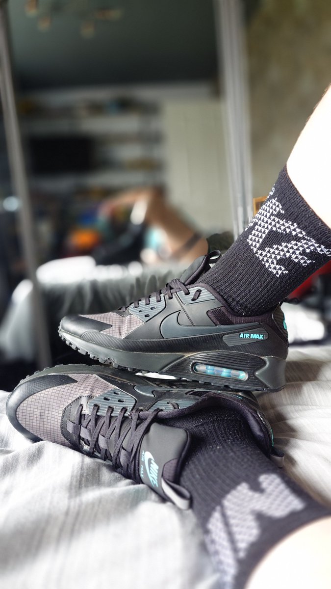 CurwenSimon's tweet photo. #nike #airmax90drift over #blacknike #drifit #socks https://t.co/lkm27jSaSQ