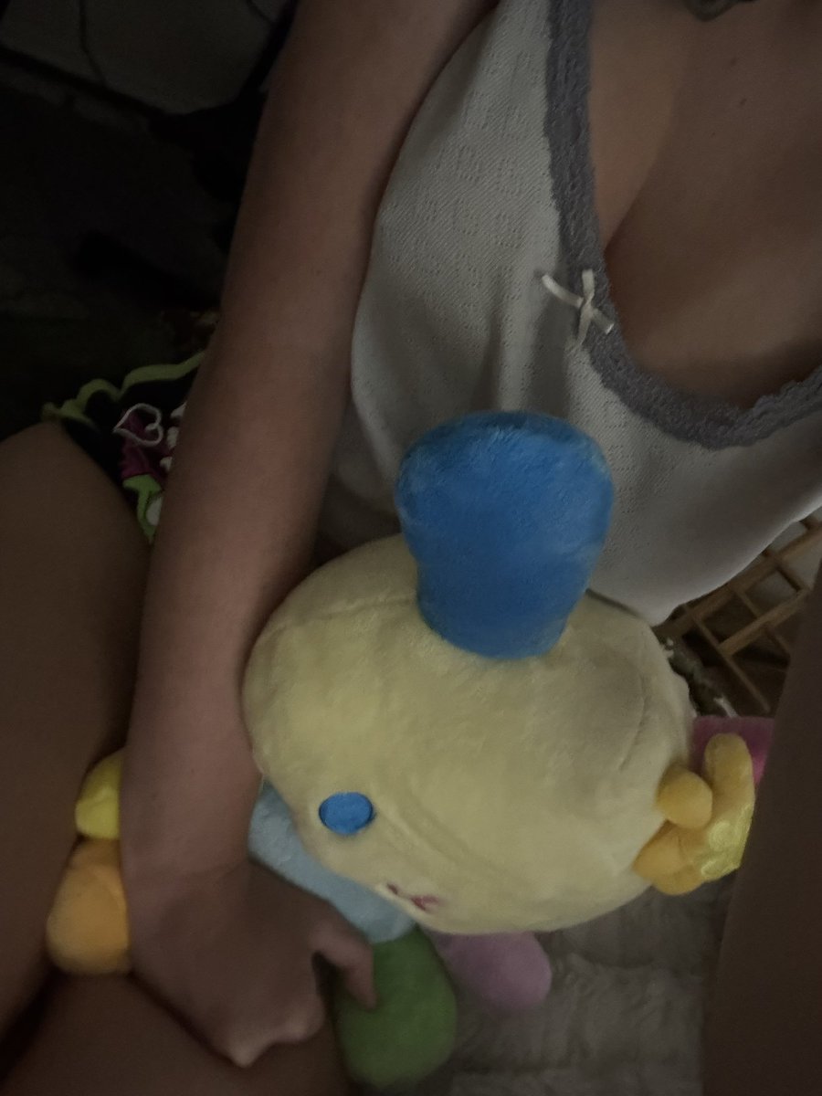 starryjellyy's tweet photo. semi-new to nsfwtwt!
looking 4 moots <3
🐾 
• 20f, sub, hard + soft kinks
• i luv video games and music
• full time student!
• bisexual https://t.co/rBjlVzYL5f