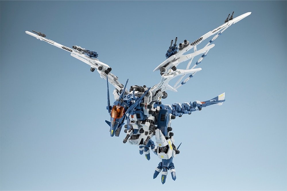 kotobukiya_tkw's tweet photo. 【立川本店】
商品情報：『#ゾイド -ZOIDS-』より
「RZ-045 サラマンダー」￥29,700(税込)が販売中！
コトブキヤショップ限定特典『RPZ-01 サラマンダー 旧共和国仕様再現セット』が付属！
どうぞご利用ください！
#ZOIDS #HMM https://t.co/LJJ434qP4c