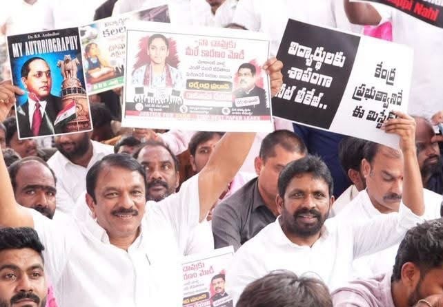 DrErrolla's tweet photo. ప్రజా సేవలో నిరంతరం ముందుండే ఎల్బీ నగర్ శాసనసభ్యులు శ్రీ సుధీర్ రెడ్డి గారికి @D_SudheerReddy హృదయపూర్వక జన్మదిన శుభాకాంక్షలు.💐💐💐 https://t.co/RuyJdhH8Pf