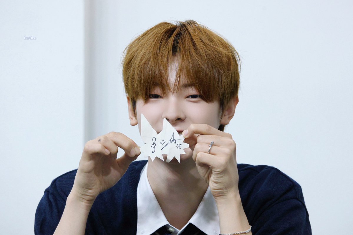 UwUzn_'s tweet photo. 260726 미니레코드 펠트키링
#강우진 #KANGWOOJIN #FLAREU #플레어유 

🎼✍️ https://t.co/fKqnrVBrGm
