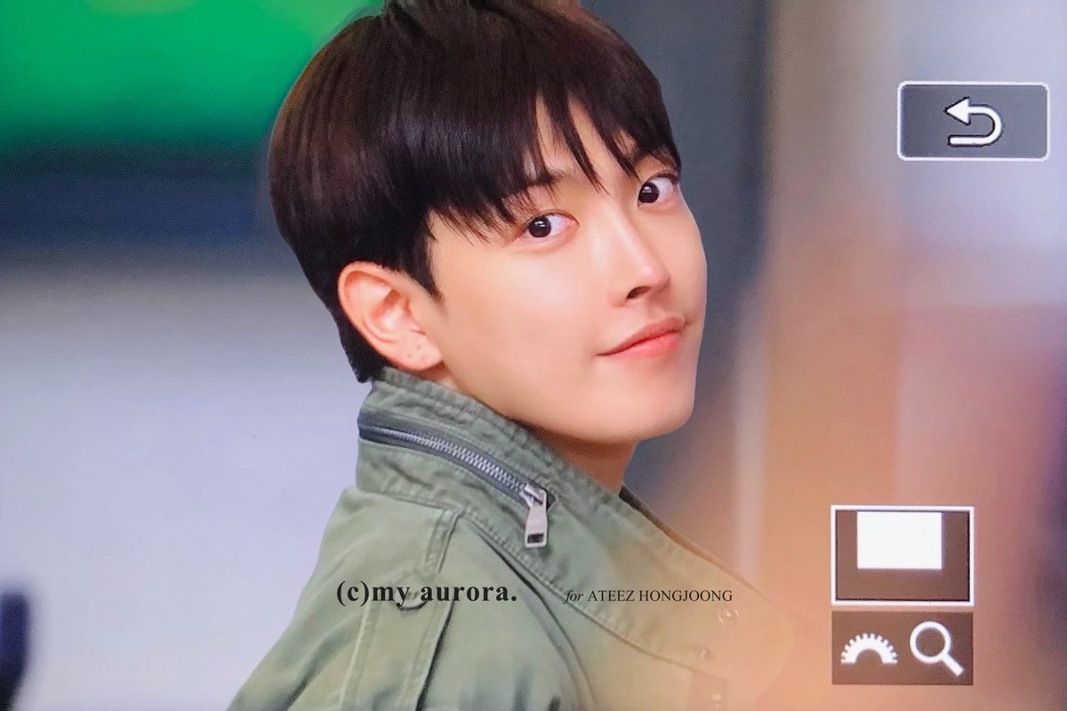 myaurora1107's tweet photo. 260727
#홍중 #HONGJOONG #에이티즈 #ATEEZ https://t.co/xivETsU51L