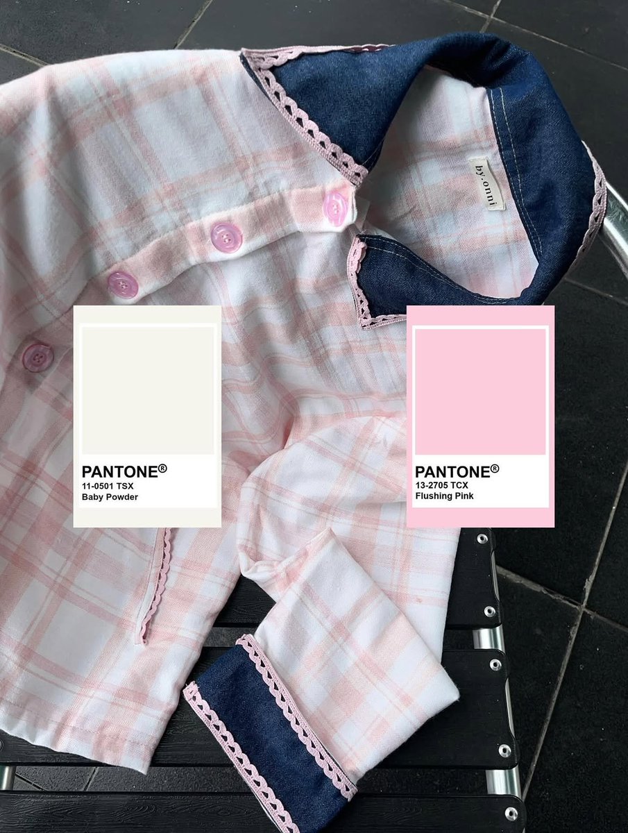 mylovi_yy_'s tweet photo. Rekomendasi kemeja plaid renda x kerah denim paling gemas!! 🎀

Bahan adem, renda rapi, &amp; kerah denimnya estetik parah. Buruan beli sekarang sebelum kehabisan stok warna favoritmu! 🏃 https://t.co/Z65yzhHIi8