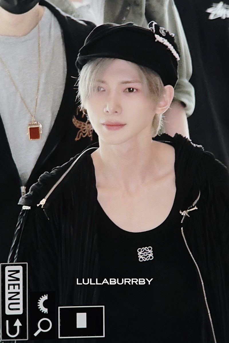 Lullaburrby tweet media