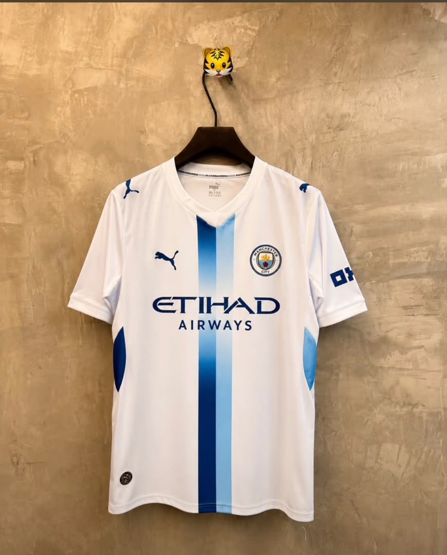 elBabs_collx's tweet photo. Man City 26/27 kits available 
.
🏷️ NGN 16,000
customization NGN 3,000
.
M, L, XL, XXL https://t.co/MFaus3Y3zh