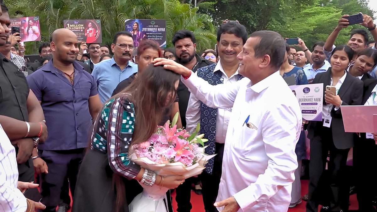 Cpbahadur's tweet photo. It is a matter of immense pride that KIIT Alumna Wins Indian Idol. Heartiest congratulations to Jyotirmayee Nayak on winning Indian Idol Season 16 and bringing great honour to Odisha and the KIIT family. #KIITianJyotirmayee @KIITUniversity @achyuta_samanta https://t.co/piy2UZIBot