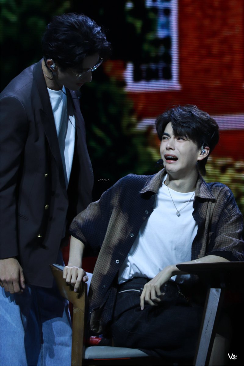 vitamin_CTR's tweet photo. แอคติ้งยัยถงต้องใ��้นะ 😂 ชีงอแง

#Aylio1stFanmeetBKK
#AylioGrowAsWeGo
#AydenSng #LyuSitong 
#Aylio #政瞳 https://t.co/cJ08frWqO5