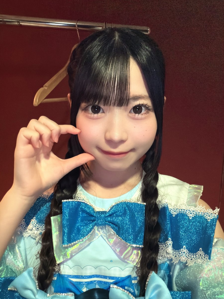 mii_calres's tweet photo. 今すぐ「大好き！」と君に叫んで届けたいけど https://t.co/y7vAtAQhGK