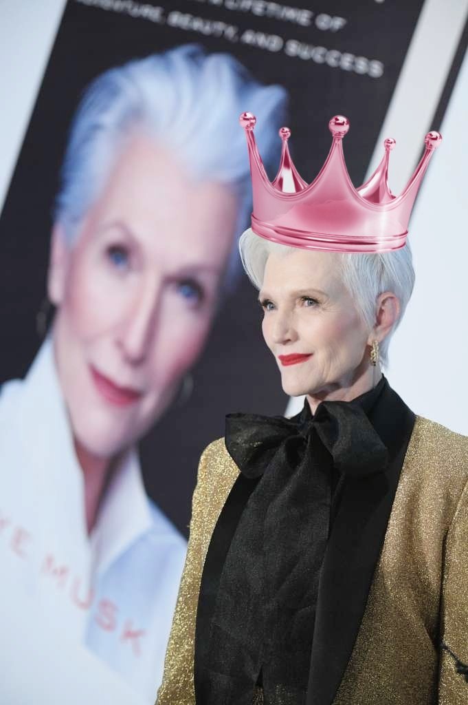 KatherineC33121's tweet photo. @TexastwistEF5 Wow!  What a beautiful queen!  I am just dreaming of how to be a real queen. https://t.co/6Sdu5h3tbt