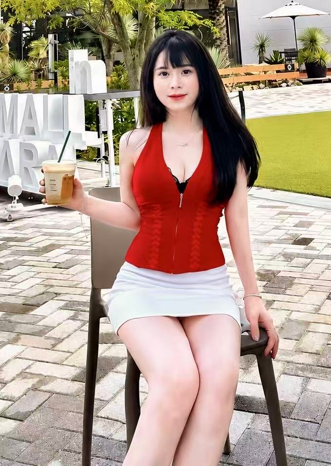 pieachu1's tweet photo. 新今宮 ピーチパイ🍑 ミエちゃん🇻🇳エミちゃん🇻🇳 https://t.co/PPzjaKjaGZ