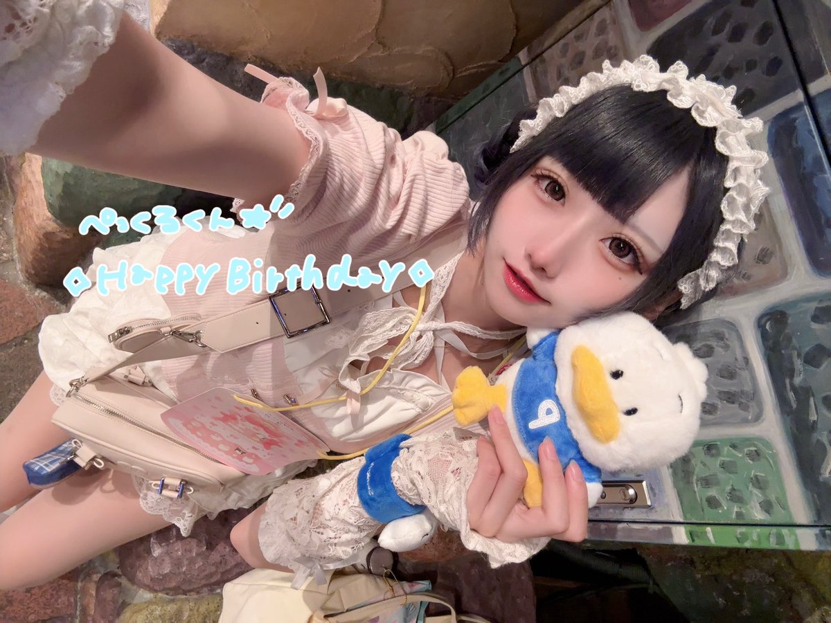 kanon_prmk's tweet photo. ペックルお誕生日おめでとう💛💙
当日にピューロでお祝い出来てとってもはっぴーだよ〜〜！！ https://t.co/Wdqifr4Qpj
