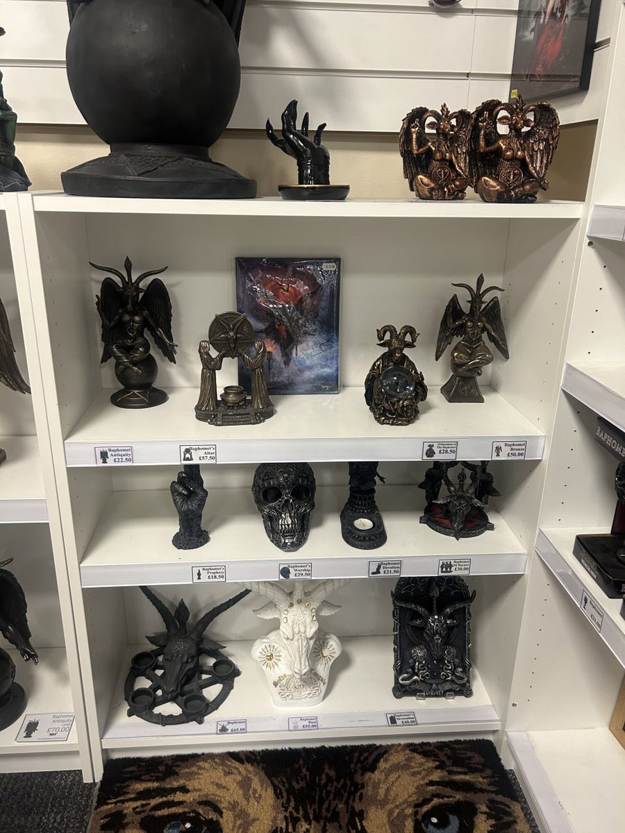 Lucydevora95's tweet photo. if it looks cursed, i’m interested https://t.co/PHeXqM8Y79