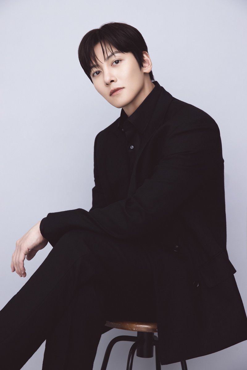Kstyle_news's tweet photo. チ・チャンウク、待望の日本ツアーが10月に開催決定！

今田美桜とのW主演作「メリーベリーラブ」にも期待✨
https://t.co/OGEPfTDLtv https://t.co/Pg5cnotDfI