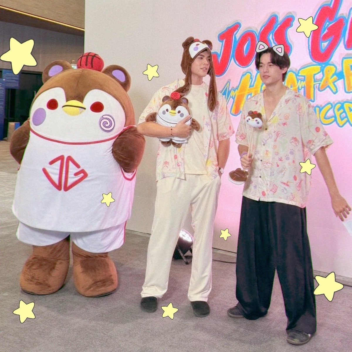 bubblegirl____'s tweet photo. เจอกันพน.นะคับบบ jgg fam🫳🏻🐻🐧💜❤️

JG READY FOR CONCERT

#JossGawinConcertLIVE https://t.co/SSAfGAjBpT