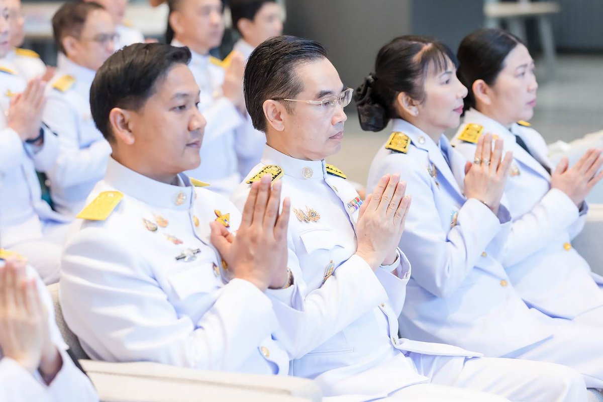 PR_BDE's tweet photo. DE จัดพิธีบำเพ็ญกุศล 50 วัน (ปัญญาสมวาร) ถวายพระราชกุศลสมเด็จพระเจ้าลูกเธอ เจ้าฟ้าพัชรกิติยาภา นเรนทิราเทพยวดี กรมหลวงราชสาริณีสิริพัชร มหาวัชรราชธิดา 
.
อ่านข่าวเพิ่มเติม
https://t.co/5cKK9ppKHv 
.
#BDE https://t.co/Gox9iPru9x