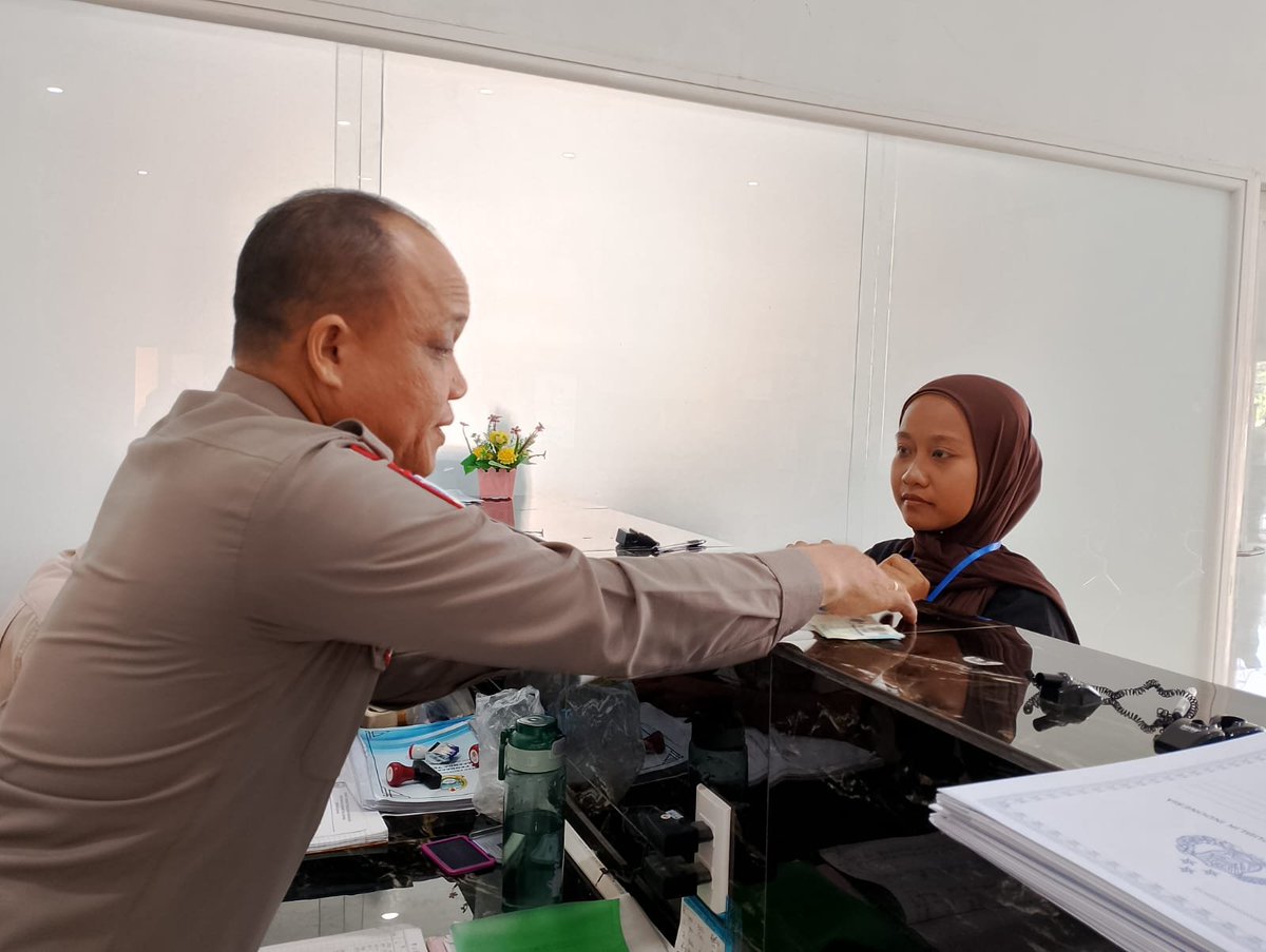 Lantastebing's tweet photo. Giat Satpas Satlantas Polres Tebing Tinggi 

#polantasmenyapa https://t.co/THXcHhrnWE