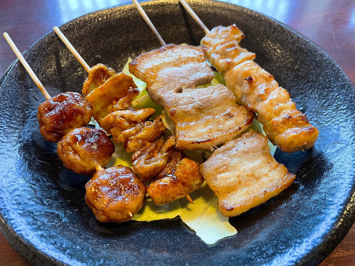 sagatoco's tweet photo. 【「歩こう。佐賀県。」応援店紹介】
居酒屋かちや【みやき町】
地元で愛されるアットホームな居酒屋。
焼き鳥をはじめとした定番料理はどれも手づくりで、気軽に立ち寄れる温かい雰囲気が魅力です。
個室も完備しており、友人同士の集まりから家族での食事まで幅広く利用できる、地域に根ざした一軒です。
アプリのポイントを利用すれば、飲食された方にファーストドリンク1杯無料の特典が受けられます！ 

#SAGATOCO
#サガトコ
#歩こう佐賀県
#歩こう佐賀県応援店
#ウォーキング
#ポイント
#居酒屋かちや