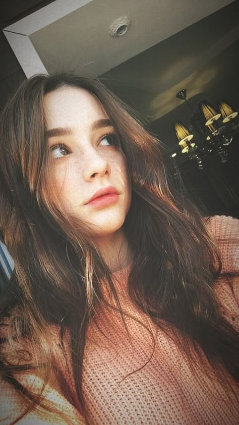 lufefehe's tweet photo. Cozy sweater vibes with soft lightingthe beauty of a simple selfie
crtU https://t.co/Ne8WypaEqX