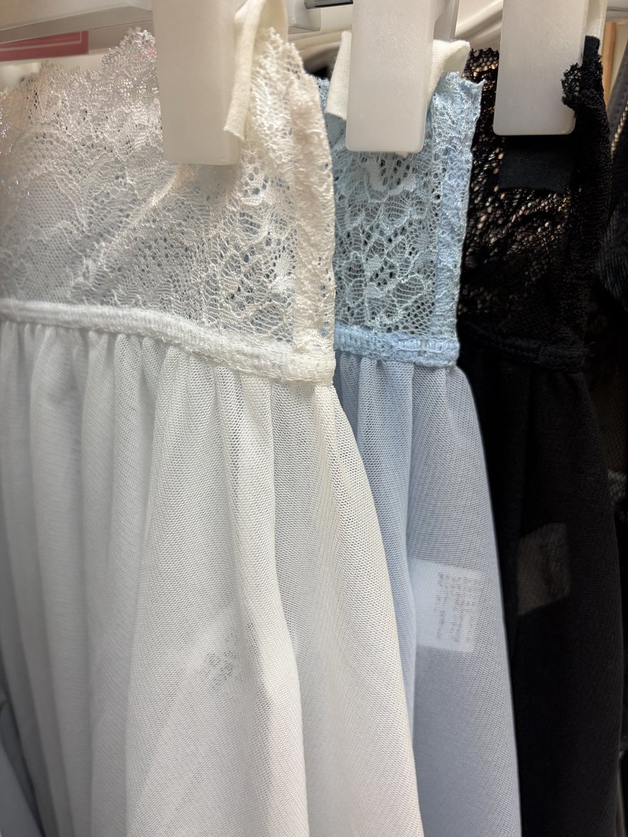 DessusDessous_'s tweet photo. 【青山SHOPコーデ👗🤍】
新作の"ノクターンレース"スカートを纏ってエレガントなコーディネートにしました♡

Leotard https://t.co/TwVbx74S9F

skirt https://t.co/FbhTyvAaqK
★3色展開(ホワイト、ブルー、ブラック) https://t.co/KOcvbH7y9k