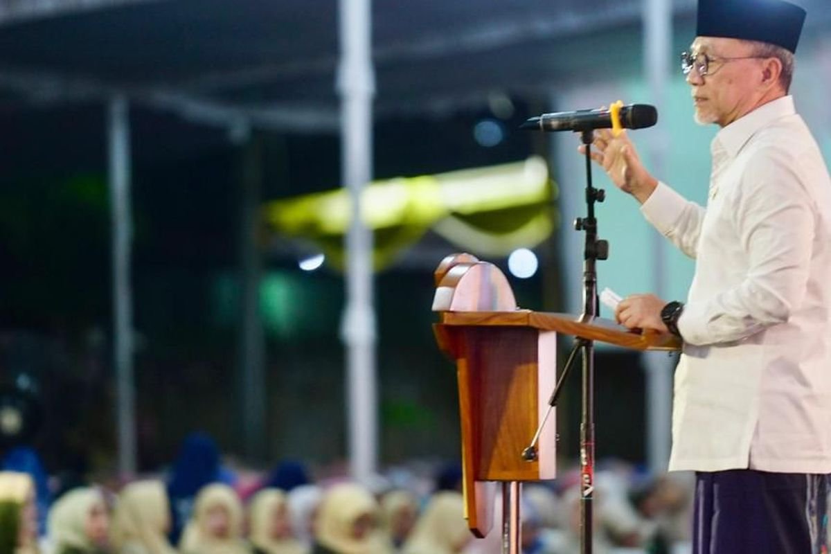NatasyaW61331's tweet photo. Zulkifli Hasan memastikan program MBG berpihak pada pemerataan dengan mendahulukan pesantren dan wilayah 3T.

https://t.co/UTk5IjV66G

#MenkoPangan
#PartaiAmanatNasional
#ZulkifliHasan
#Zulhas
#GD_Zulhas https://t.co/lHWW3WNPn8