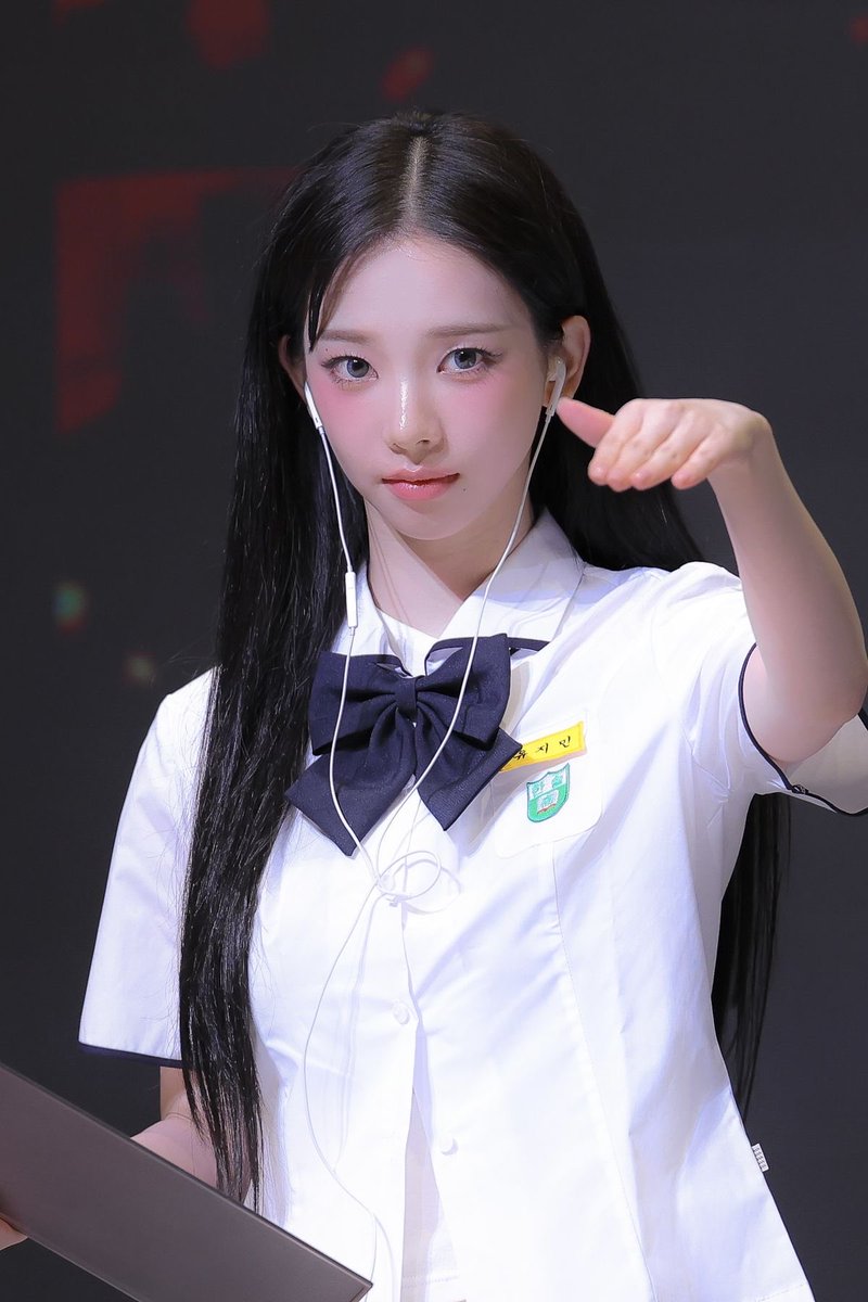 tomorr0w512's tweet photo. 하믽맘들.. 앞에 두개는 26살 때 뒤에 두개는 18살 때.. 과거 안 돌아갔을 때 기준 ㅎㅎ https://t.co/w4gkKDtRzm