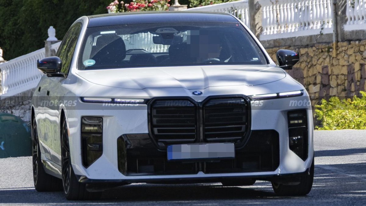 NEWCAR tweet media