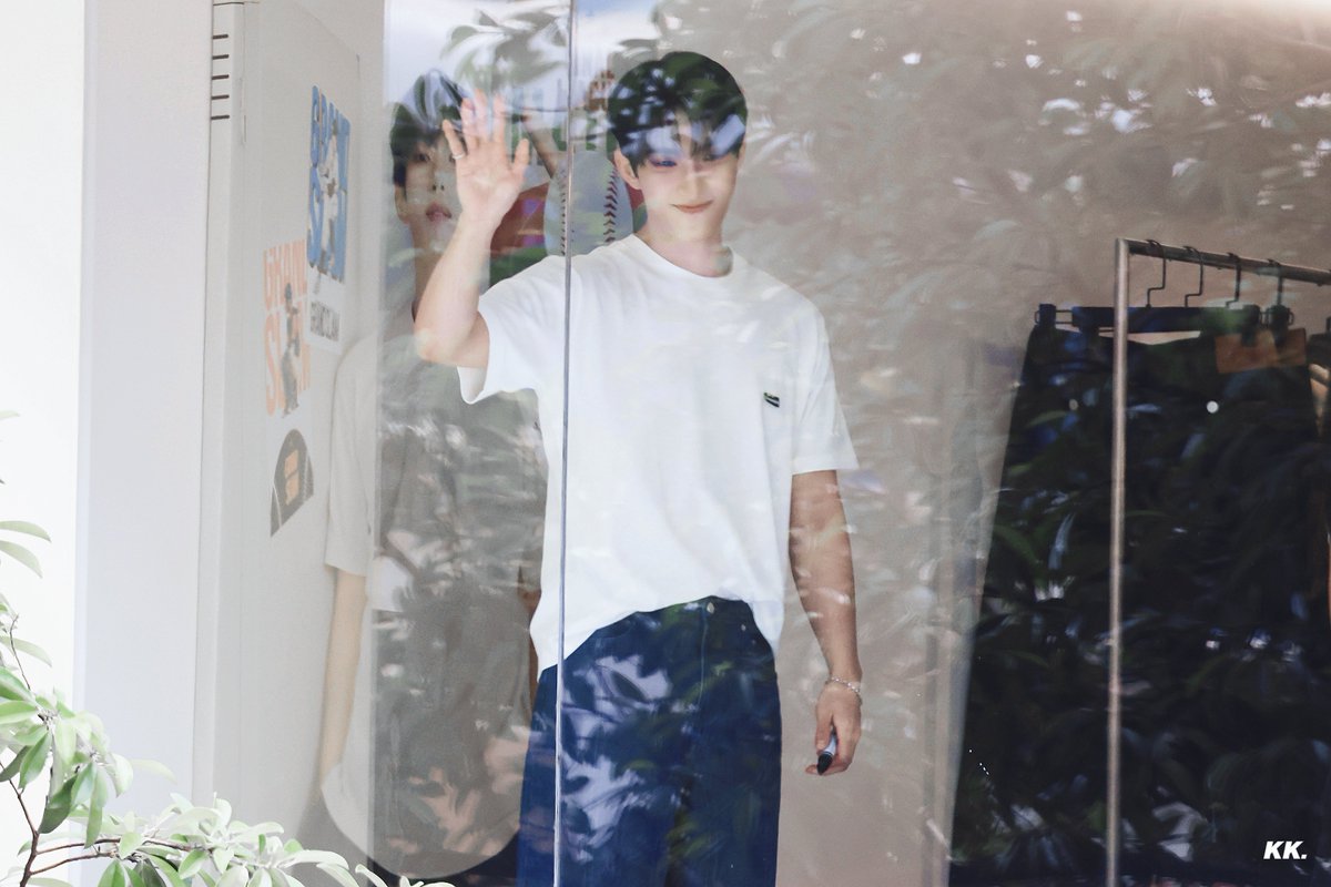 KK0_0218's tweet photo. 🍃
260727 Baseline

#도겸 #DK #ドギョム #DOKYEOM #이석민
#SEVENTEEN #세븐틴 https://t.co/FFrH4LA05b