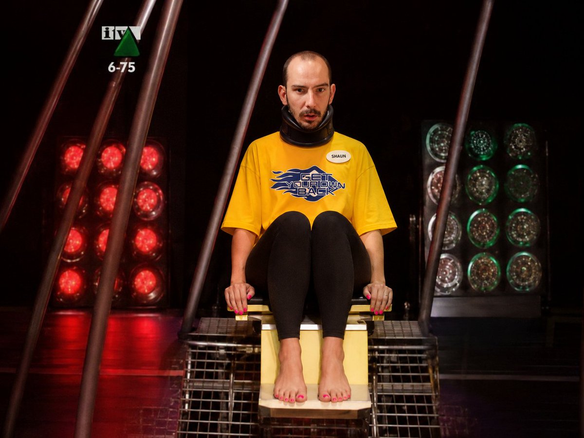 GYOBGunge97's tweet photo. Leggings Mad Dad Shaun on the Gunk Dunk #gunkdunk #gyob #getyourownback #leggings #barefeet #pinktoes #pinknails #smellyslop https://t.co/eVIkjk7jjC