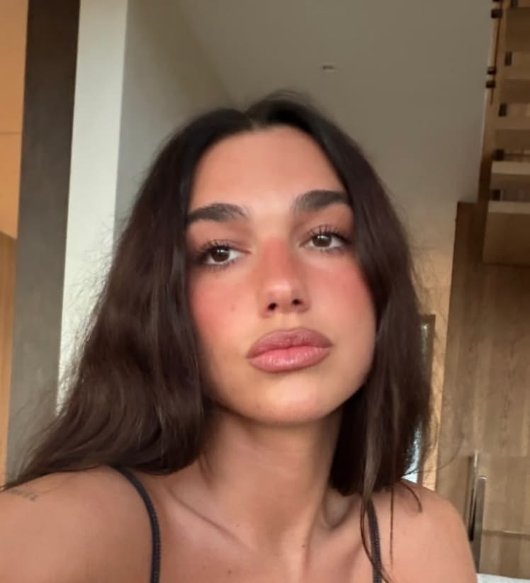 yslgirlx's tweet photo. Dua lipa https://t.co/UZb7GBQAmg