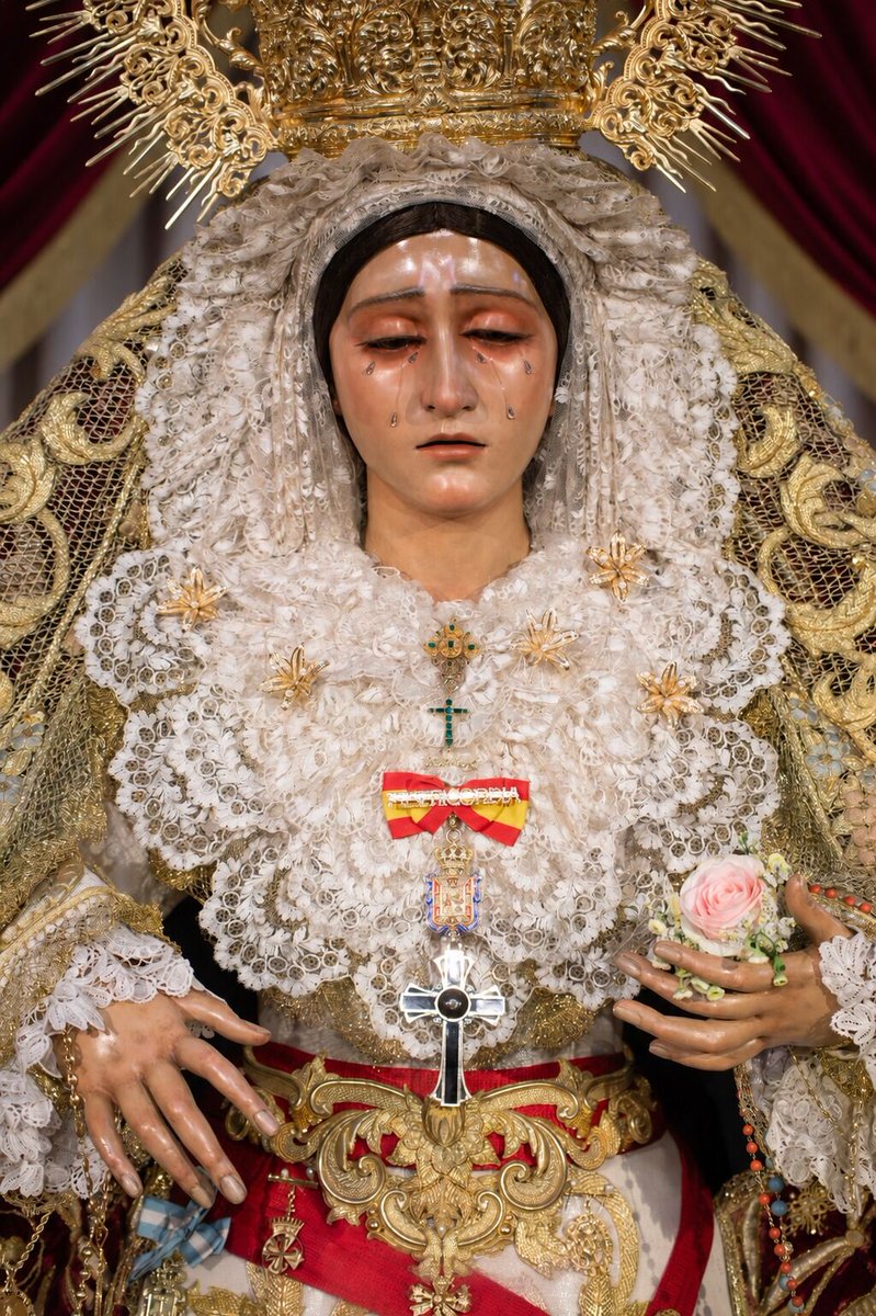 FavoresHdad's tweet photo. #Misericordia | En este día dedicado a María Santísima de la Misericordia, elevamos nuestra mirada hacia la Santísima Virgen, Madre de amor y consuelo, pidiéndole que nos cubra siempre con el manto de su infinita misericordia y nos guíe por el camino de la fe, la esperanza y la https://t.co/Dpiso8fL4F